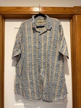 L.L. Bean Blue and Cream Short-Sleeve Patterned Button-Down